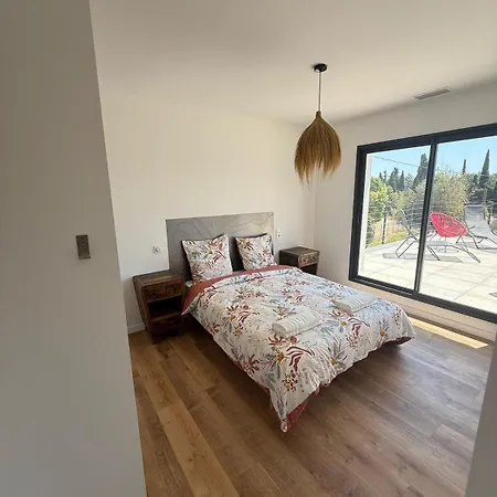 D'exception A Piscine Chauffee וילה