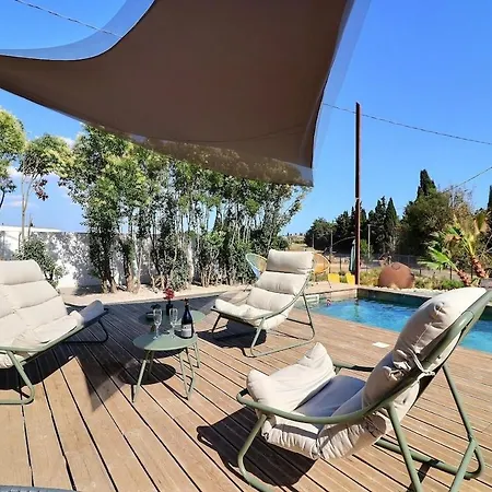 D'exception A Piscine Chauffee * מוגויו