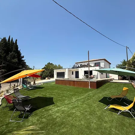 D'exception A Piscine Chauffee וילה